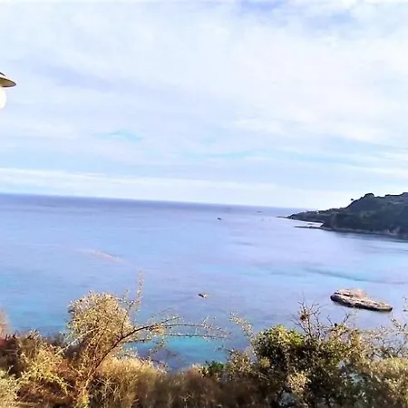 아파트 Vigla Village